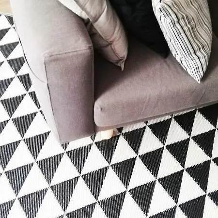 Willow Old Town Apartment *